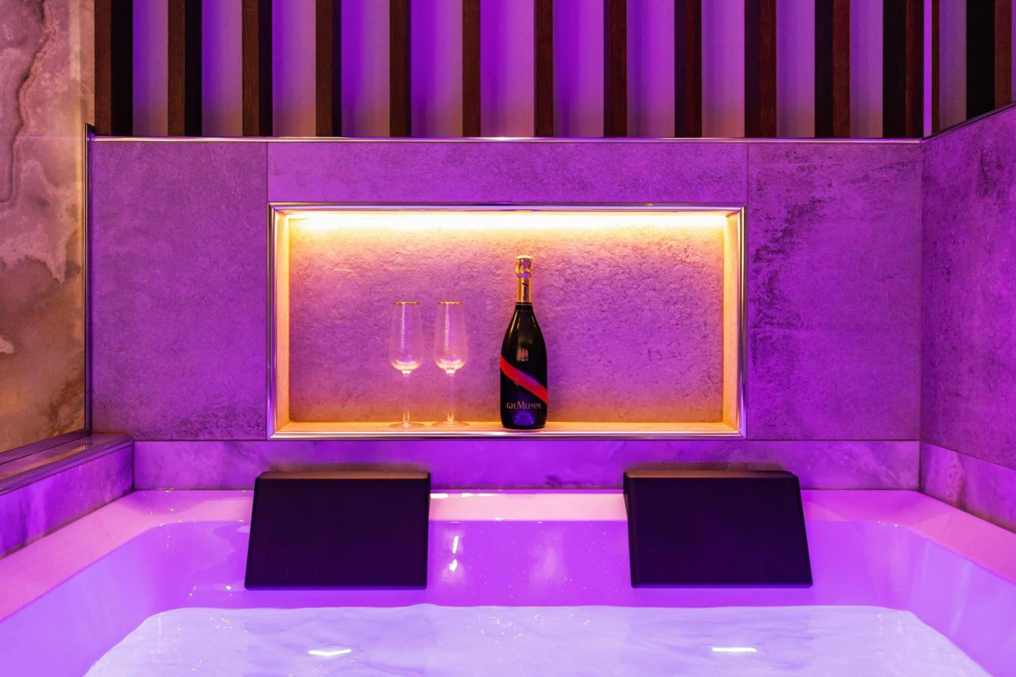 Albadea Deco&Jacuzzi Hotel Rome Buitenkant foto